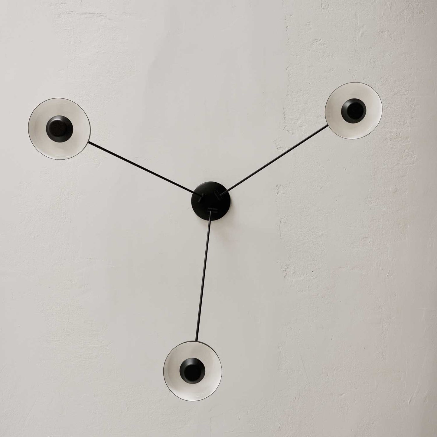 Arigato 3P Taklampe, en del av kategorien Taklampe - At Home Interiør