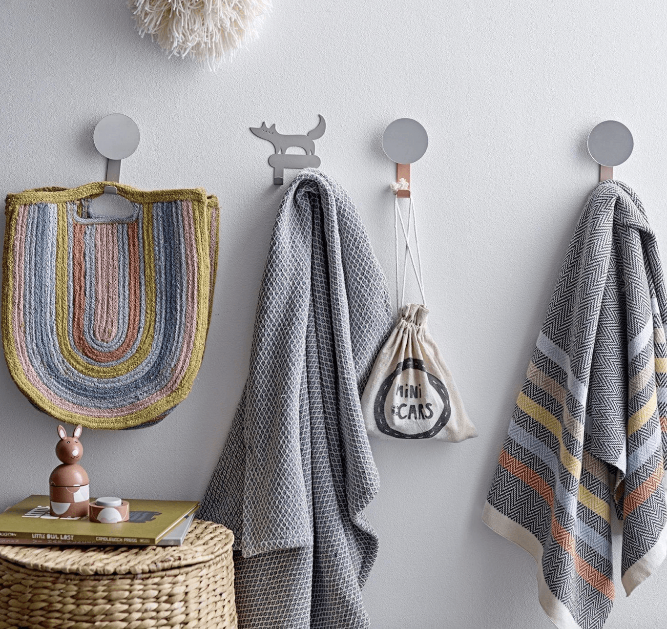 Bloomingville Blanket Rainbow striped, en del av kategorien Textiles - At Home Interiør