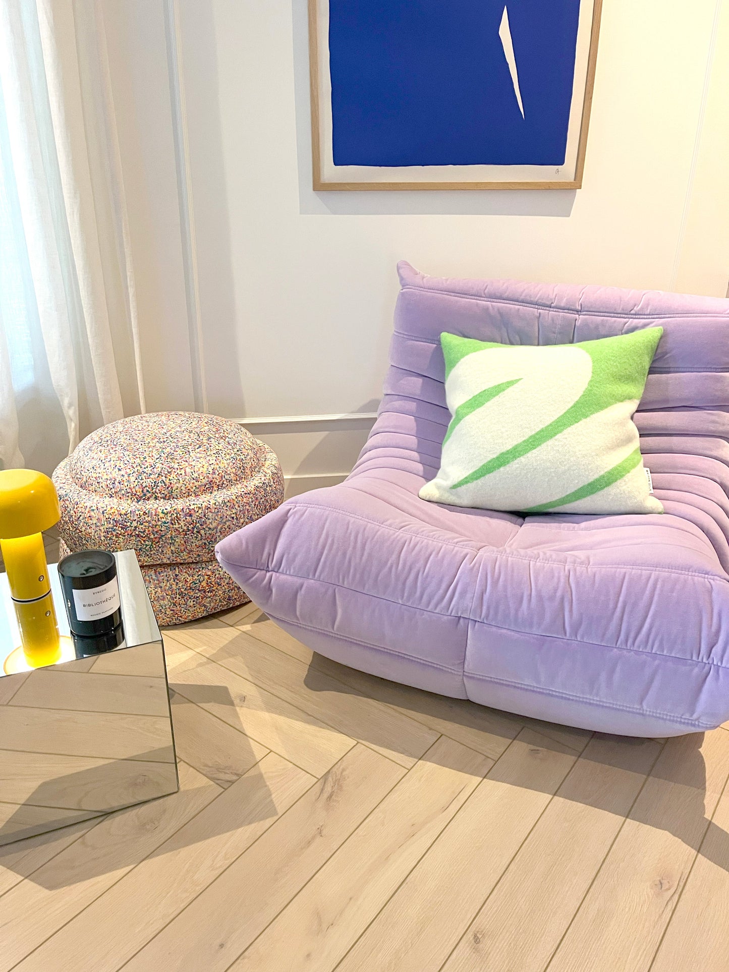 Swirl Pyntepute ull Apple white, en del av kategorien Pute - At Home Interiør