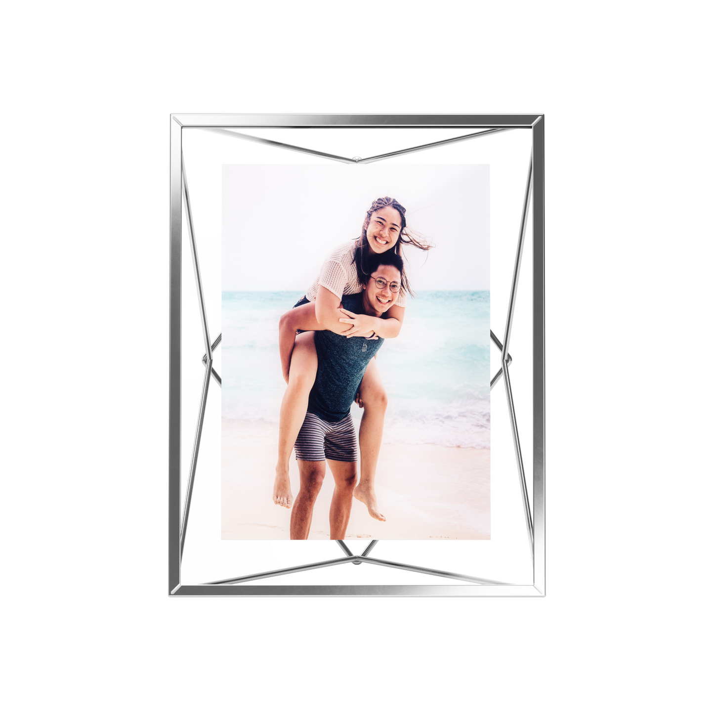 Detaljbilde av Prisma bilderamme som viser flytende bildeeffekt.