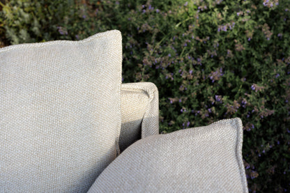 Lotus sofaserie – like fin ute som inne