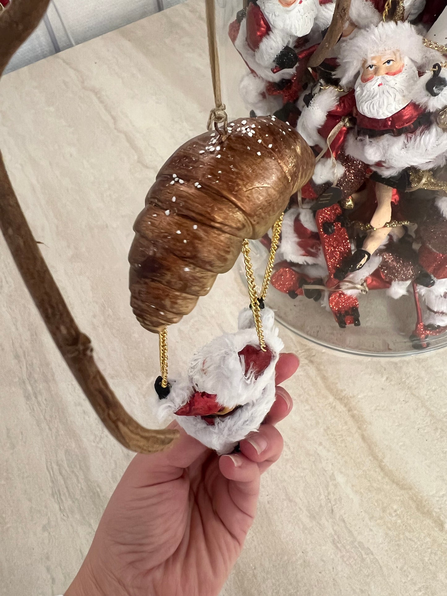 Nissen og croissant, Juletrepynt