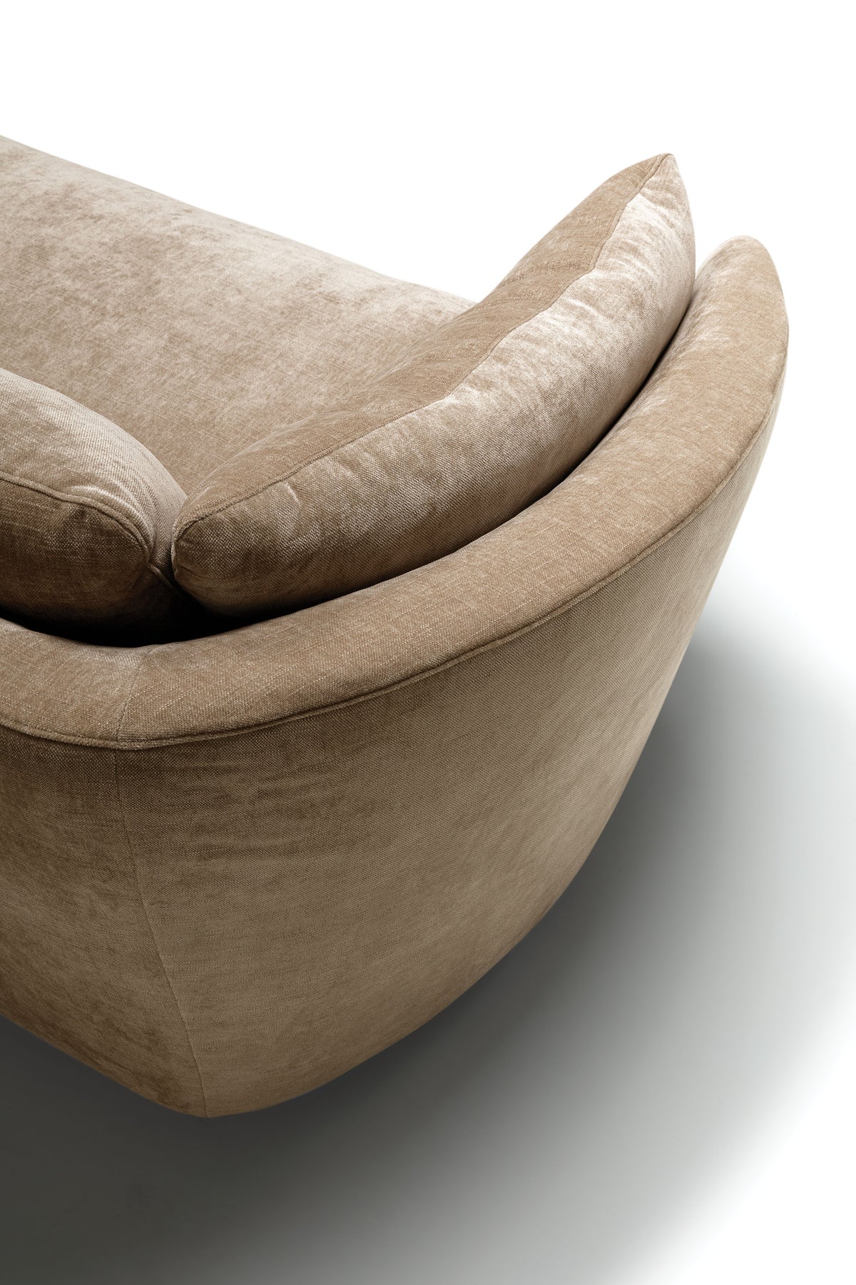 BONNIE 2-seter sofa, flere tekstil valg med gjennomført design – personlig møbelrådgivning i Oslo