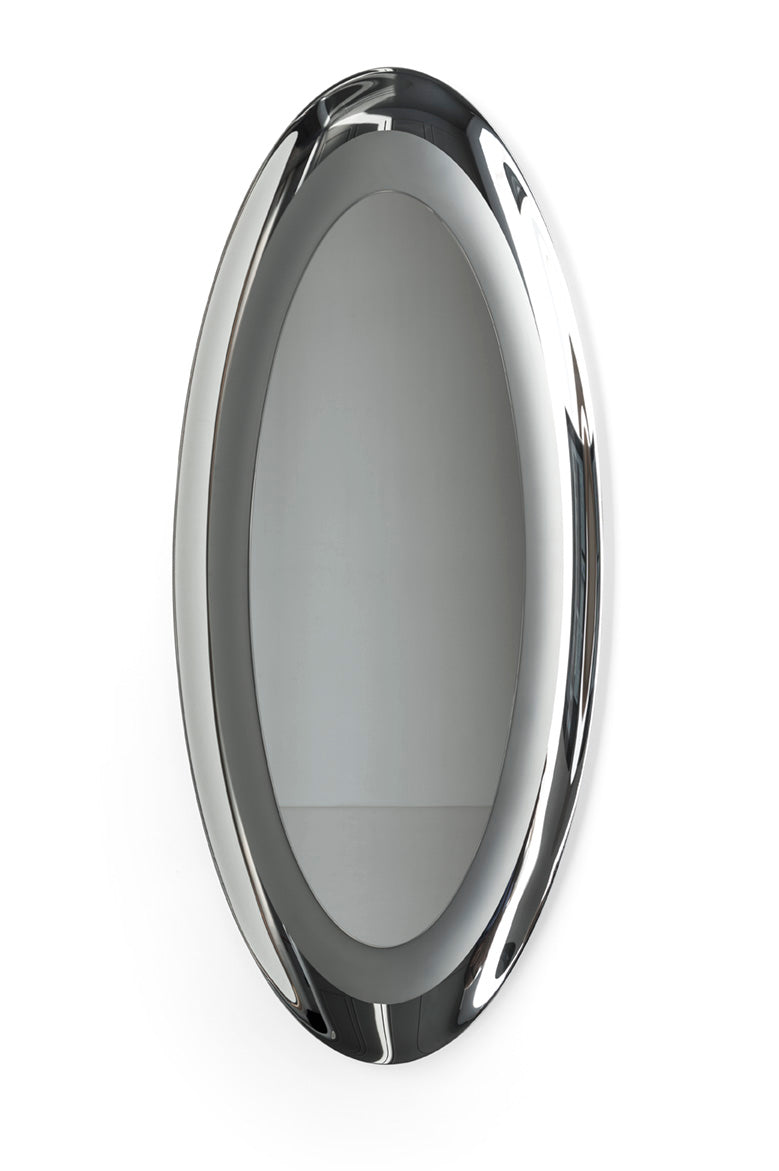 helfigur speil med speilbelagt ytterramme