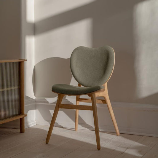 A Conversation Piece, spisestol, en del av kategorien Lenestol - At Home Interiør