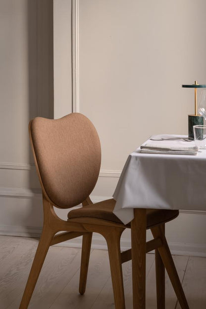 A Conversation Piece, spisestol, en del av kategorien Lenestol - At Home Interiør