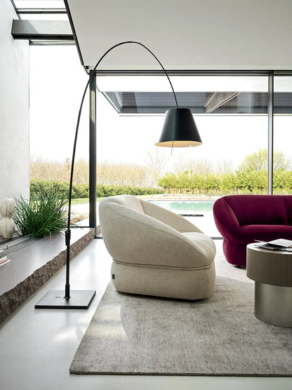 Alta sofa – designsofa med maksimal komfort og et hint av retro, en del av kategorien Sofa - At Home Interiør