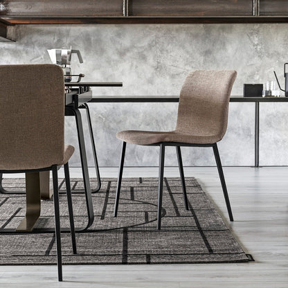 Annie spisestuestol med metallben, CS1852, en del av kategorien spisestuestol - At Home Interiør