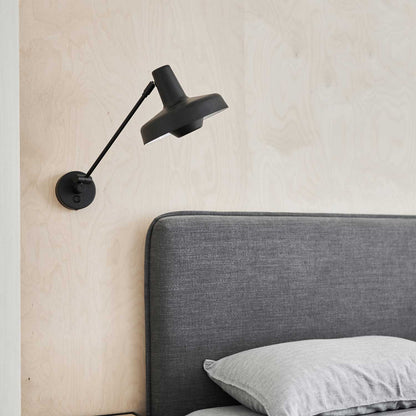 Arigato Vegglampe Small, en del av kategorien Taklampe - At Home Interiør