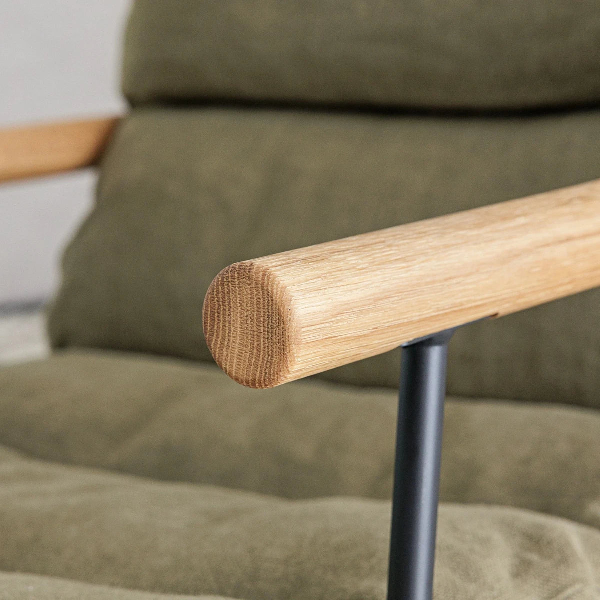 Bill Lenestol Lav rygg Tekstil, en del av kategorien Lenestol - At Home Interiør