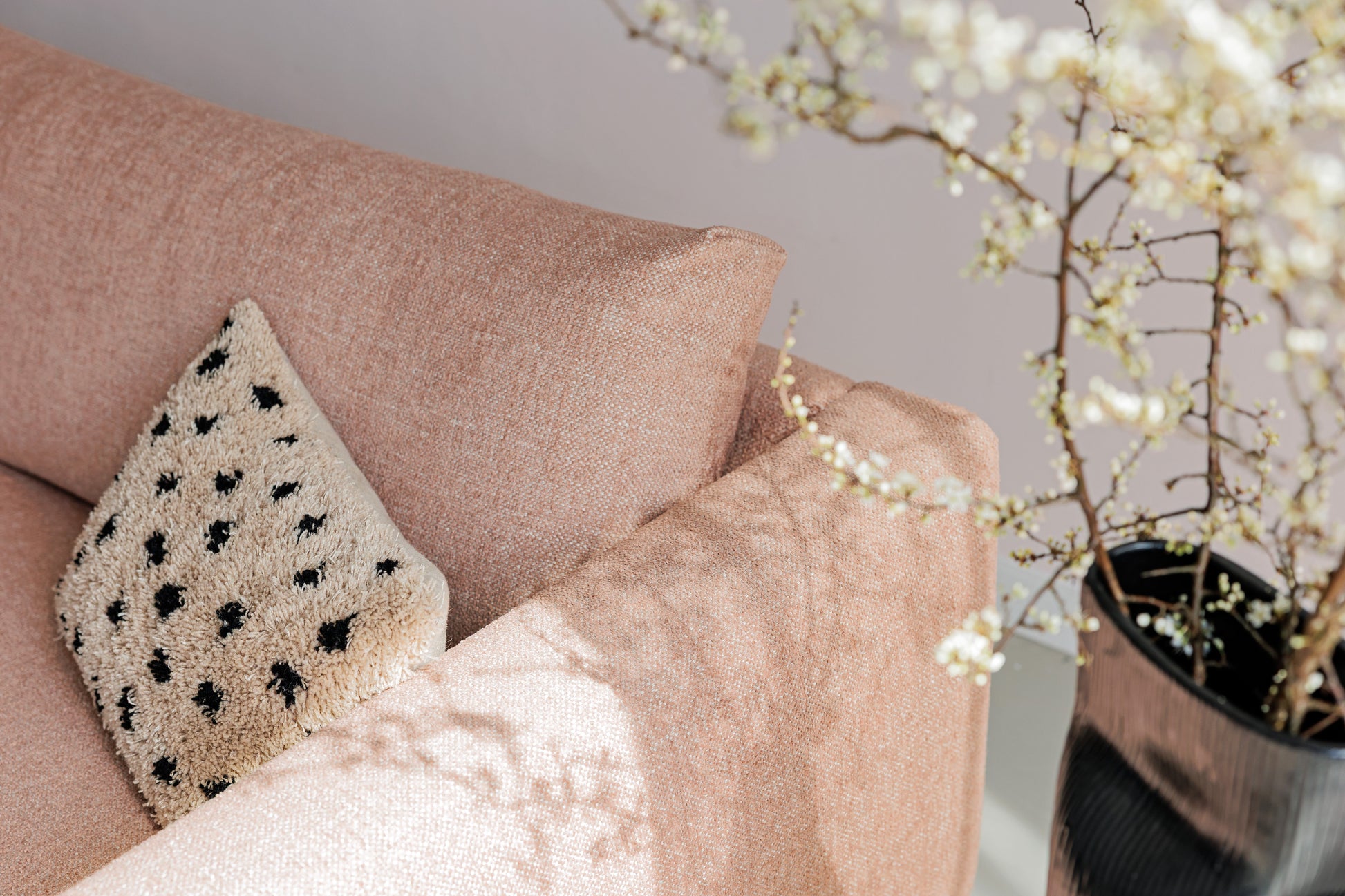 Billie med chaiselongue – Liten sofa, store muligheter, en del av kategorien Hjørnesofa - At Home Interiør