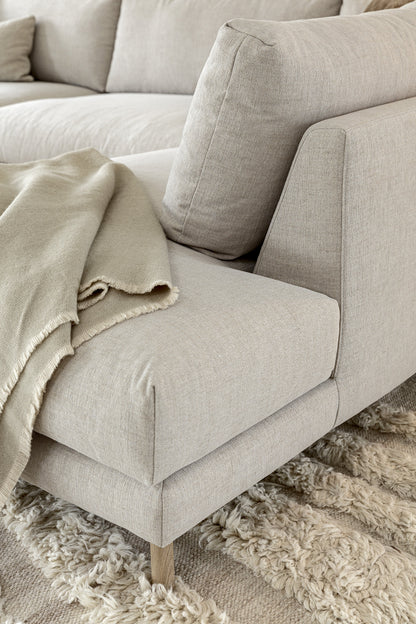 Billie romslig hjørnesofa med åpen ende, en del av kategorien Hjørnesofa - At Home Interiør