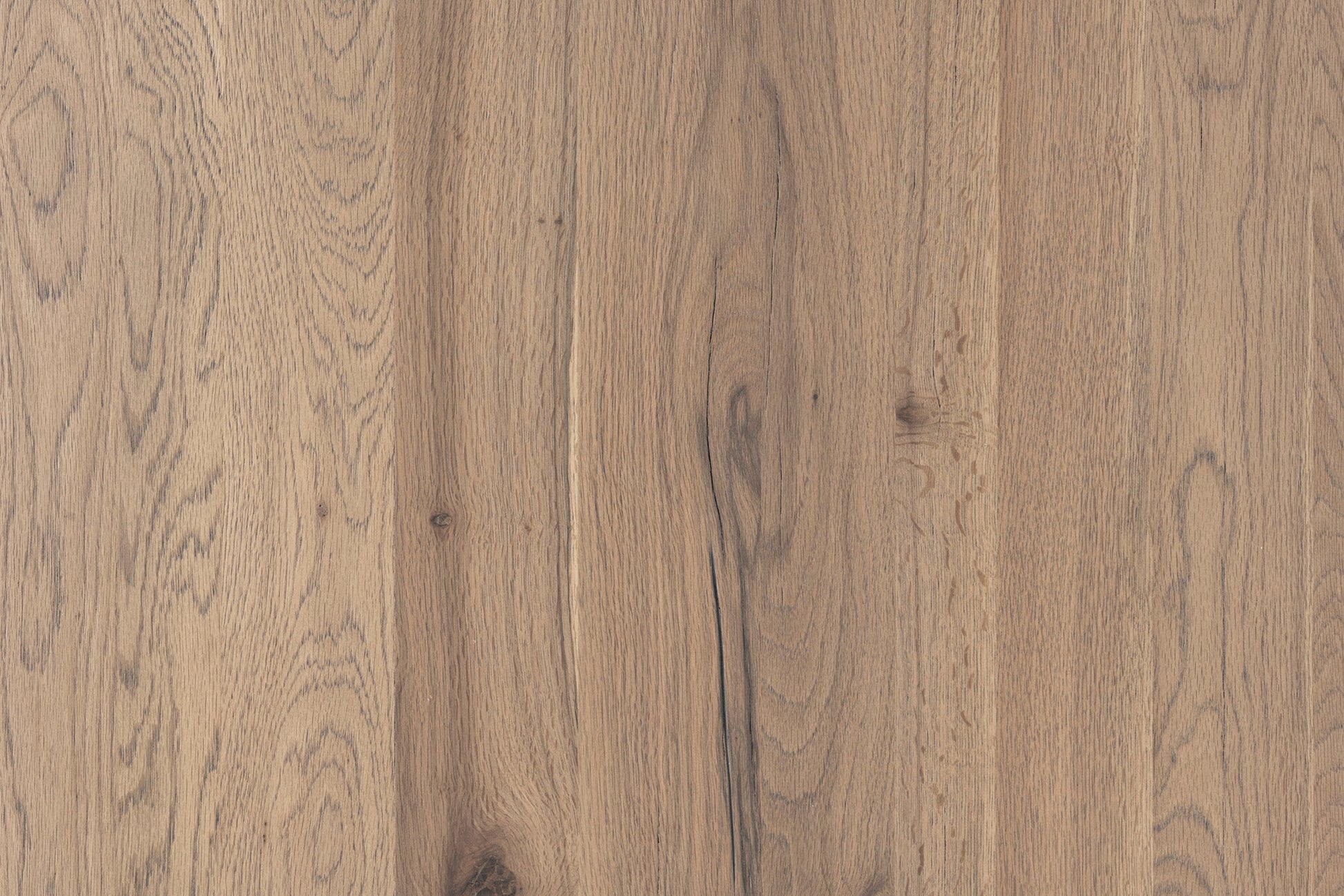 Calla spisebord – heltre eik med metallfot, 2 størrelser, en del av kategorien Spisebord - At Home Interiør