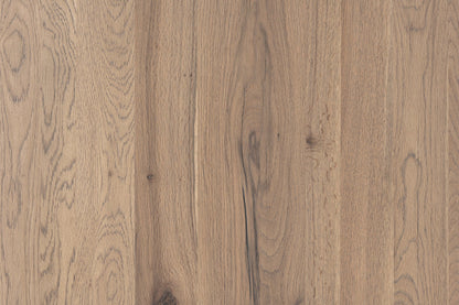 Calla spisebord – heltre eik med metallfot, 2 størrelser, en del av kategorien Spisebord - At Home Interiør