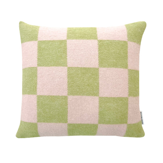 Checkerboard Pyntepute ull Kiwi pink, en del av kategorien Pute - At Home Interiør