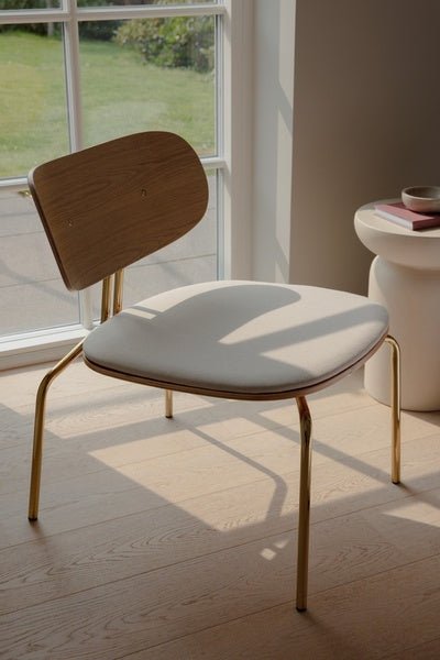 Curious, Lounge Stol, en del av kategorien Lenestol - At Home Interiør