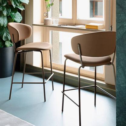 Desy Barstol med metallben., en del av kategorien barstol - At Home Interiør