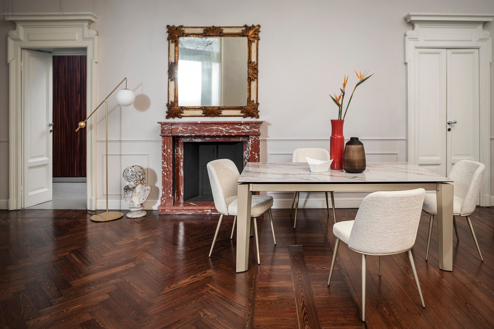 Foyer spisestuestol, metallben, en del av kategorien spisestuestol - At Home Interiør