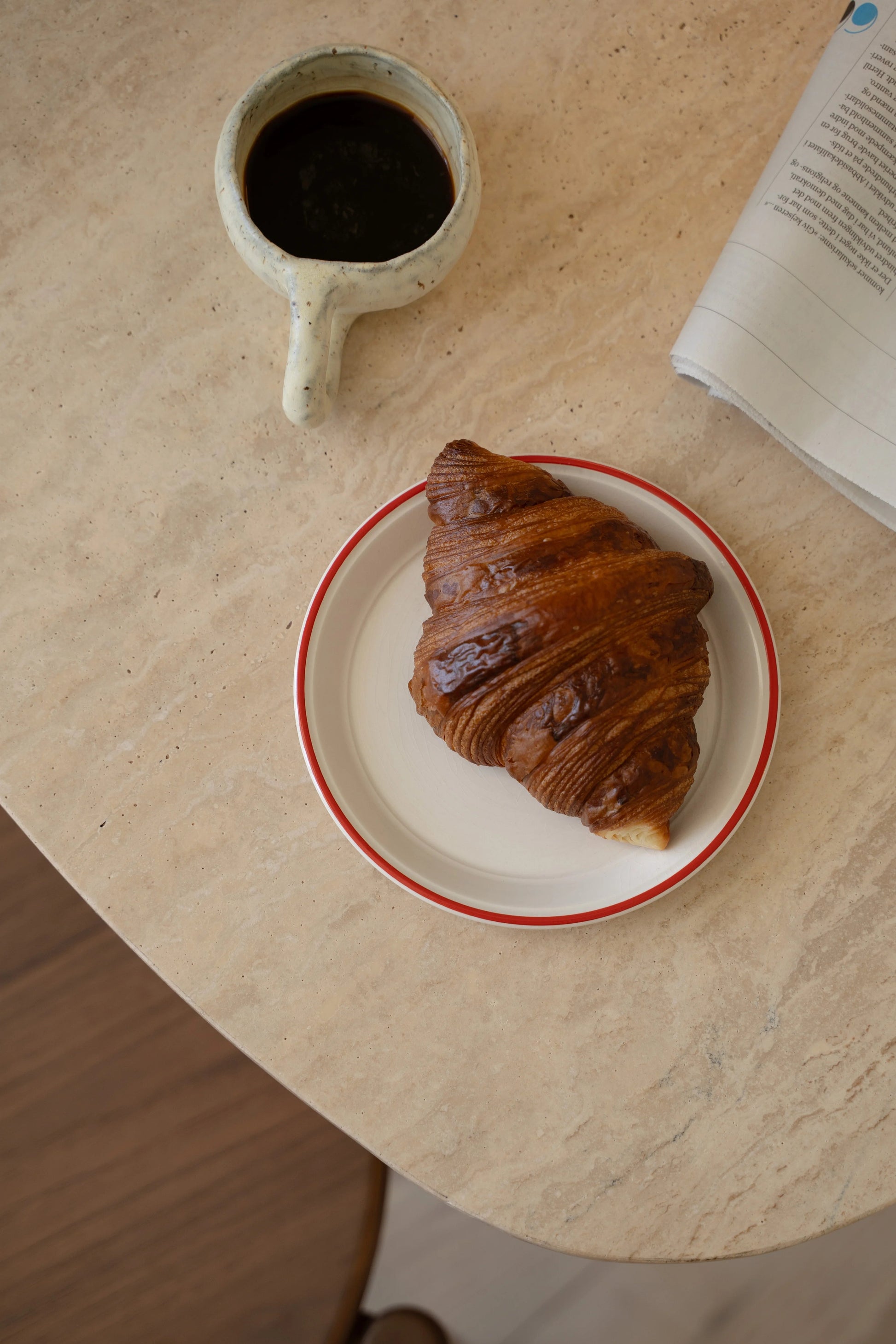 Gather, cafebord, en del av kategorien barbord - At Home Interiør
