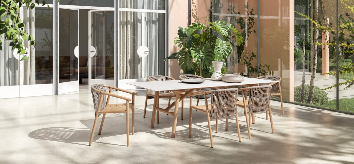 Isamu spisebord, utendørsmøbler Ditre italia, en del av kategorien utendørs - At Home Interiør