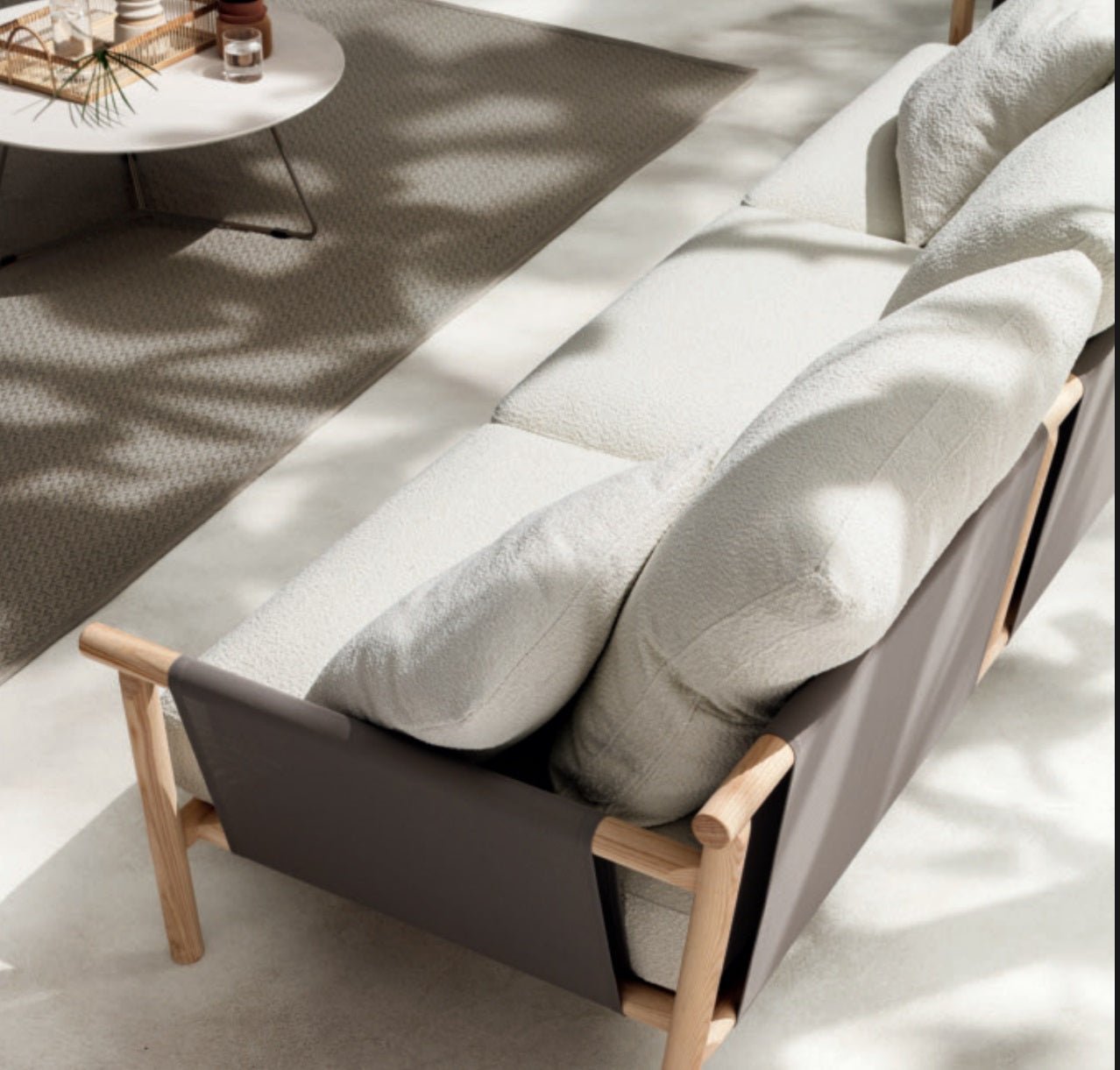 Isamu utendørsmøbler Ditre italia, en del av kategorien utendørs - At Home Interiør