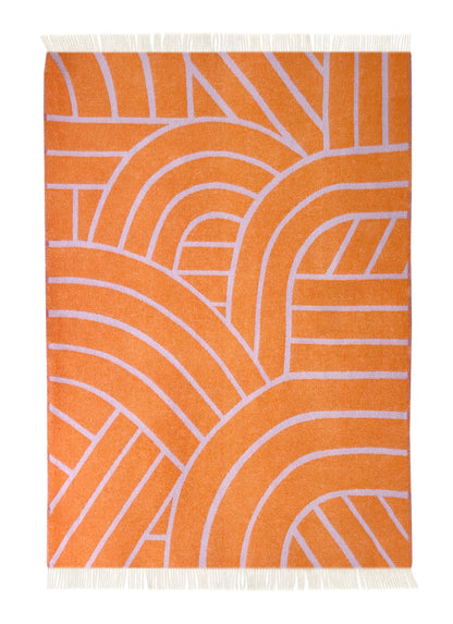 Lines Ullpledd Lilac orange, en del av kategorien Pledd - At Home Interiør