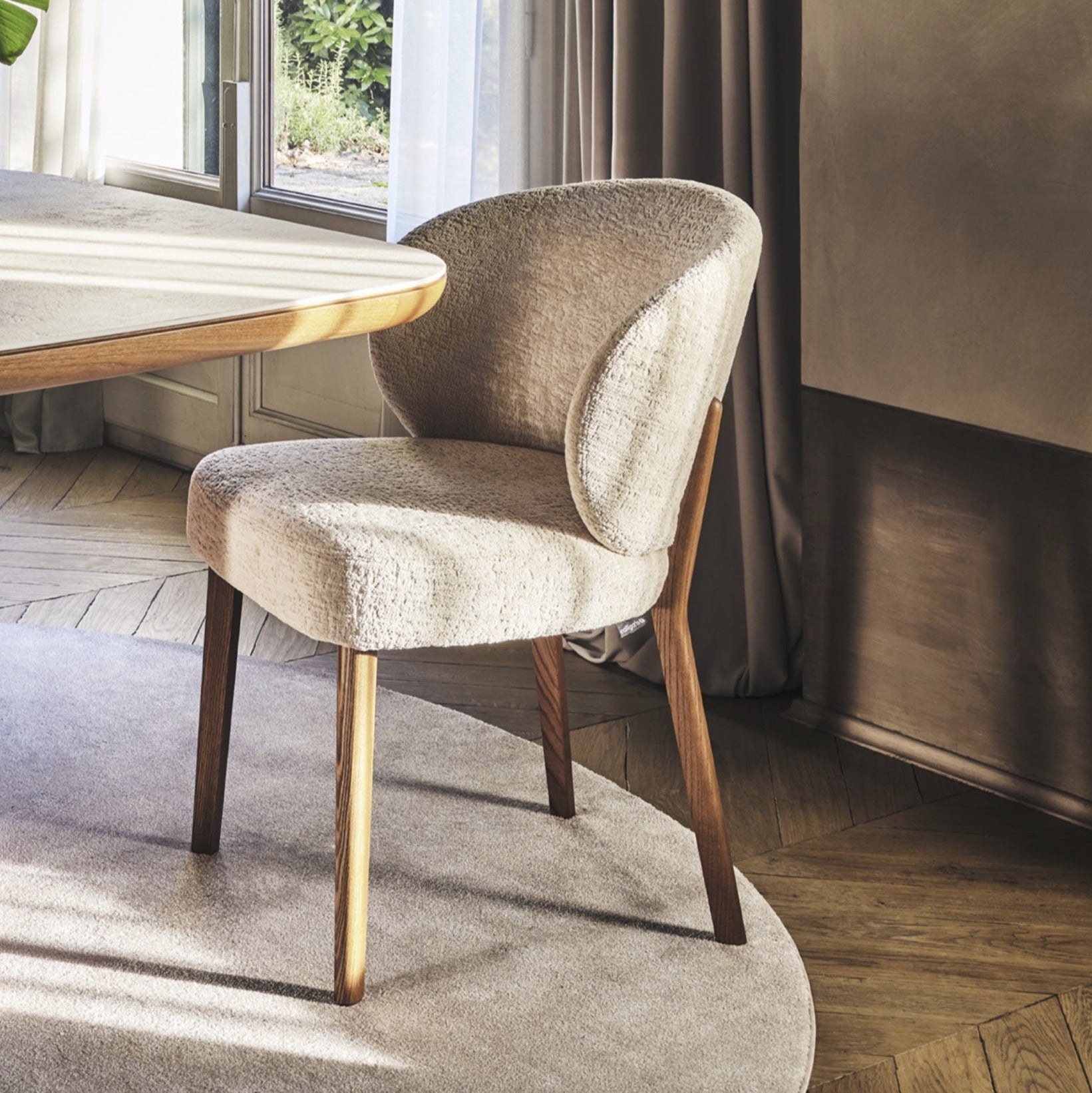 Mara spisestuestol med treben, Nyhet, en del av kategorien spisestuestol - At Home Interiør