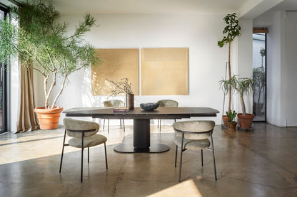 Oleandro spisestuestol med metallben, en del av kategorien spisestuestol - At Home Interiør