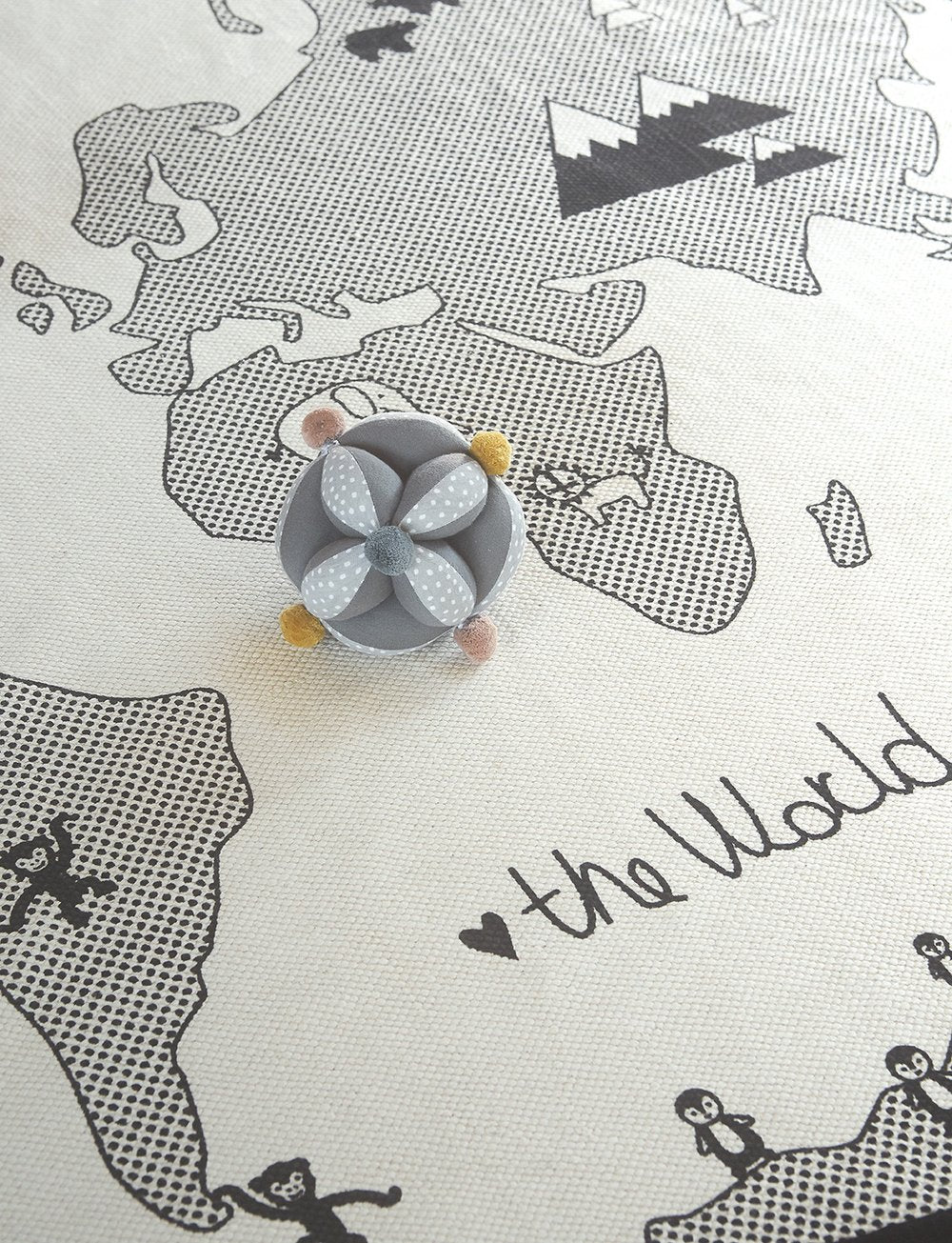 OYOY The World Rug, en del av kategorien Carpet - At Home Interiør