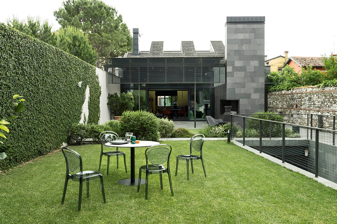 Parisienne polycarbonat stol, en del av kategorien spisestuestol - At Home Interiør