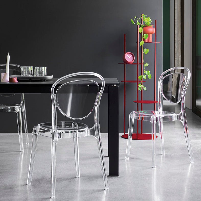 Parisienne polycarbonat stol, en del av kategorien spisestuestol - At Home Interiør