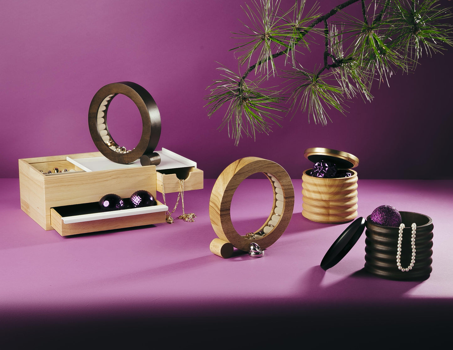 Ringholder FERRIS eik, en del av kategorien - At Home Interiør