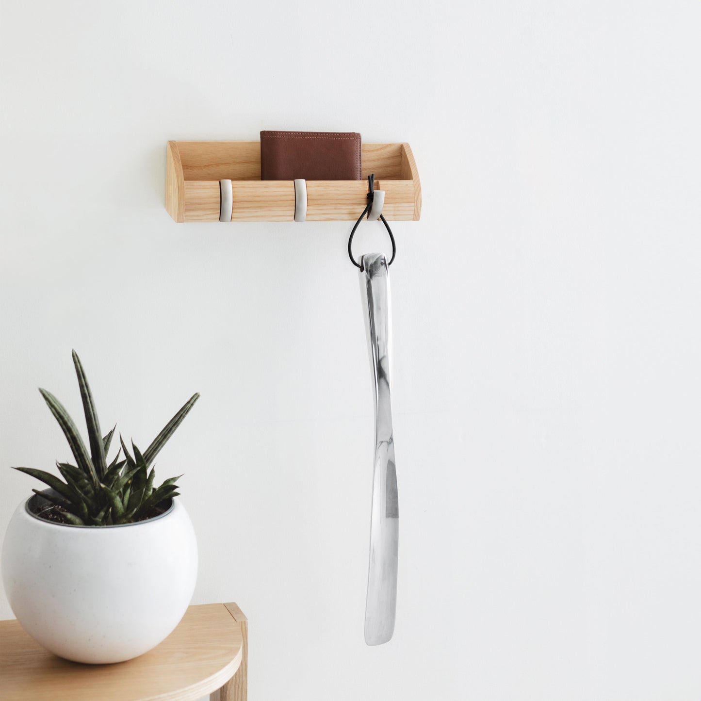 Slip skohorn – stilrent design og praktisk hjelp i hverdagen, en del av kategorien - At Home Interiør