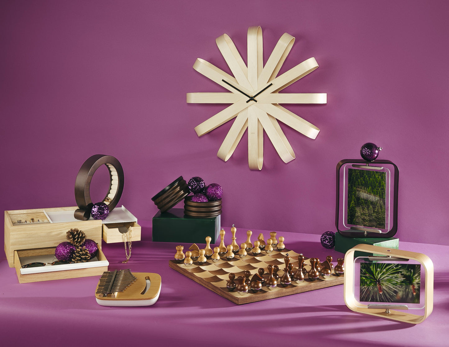 Strumba, musikkinstrument, en del av kategorien - At Home Interiør