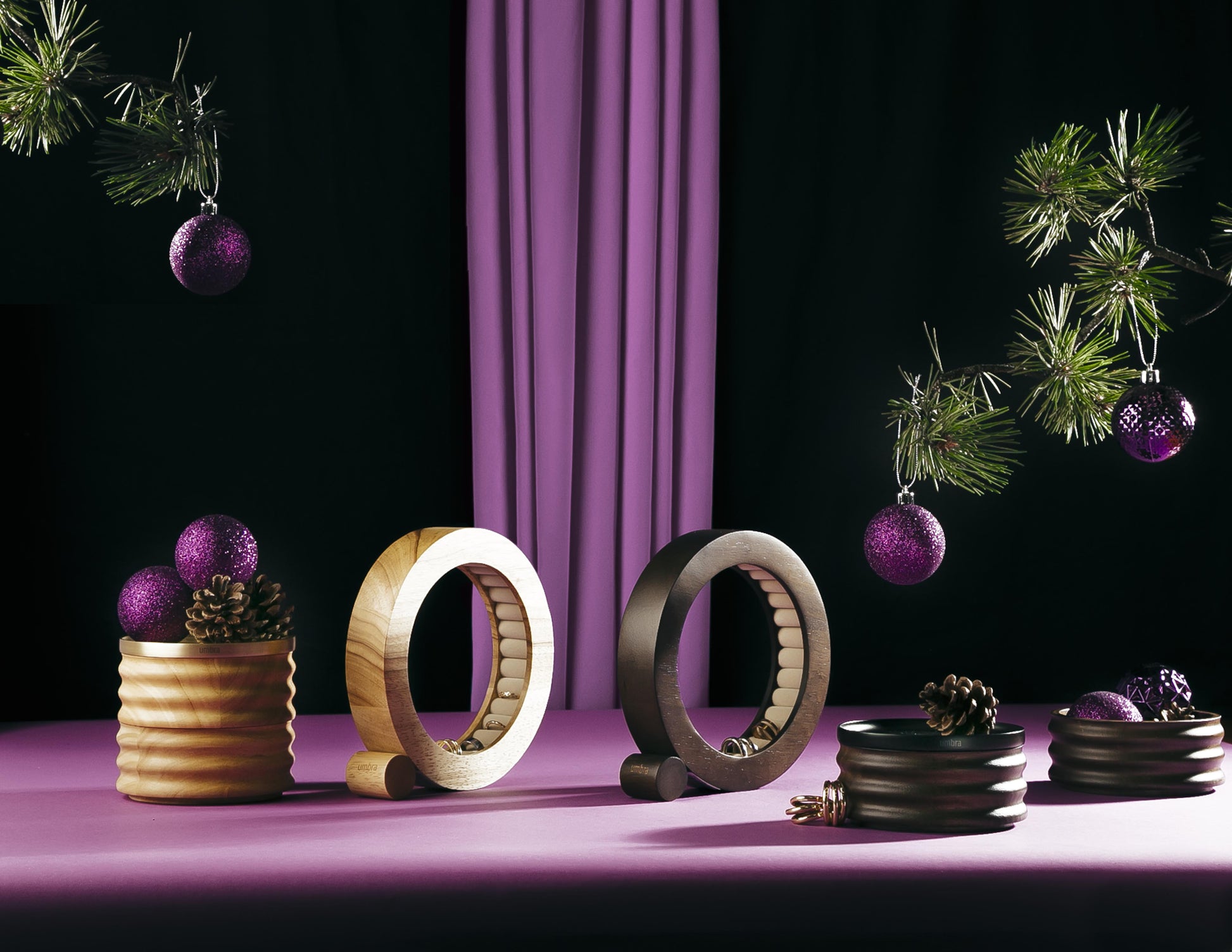 Tesora smykkeskrin, valnøtt, en del av kategorien Småsaker - At Home Interiør