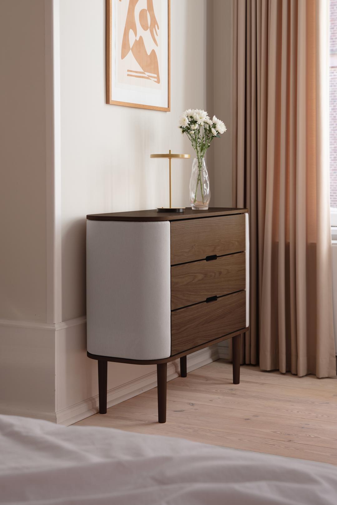 Treasures kommode, en del av kategorien skap - At Home Interiør