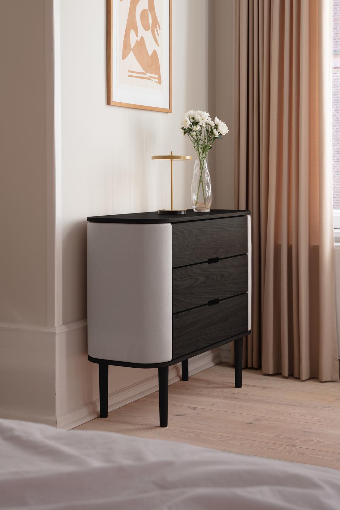 Treasures kommode, en del av kategorien skap - At Home Interiør