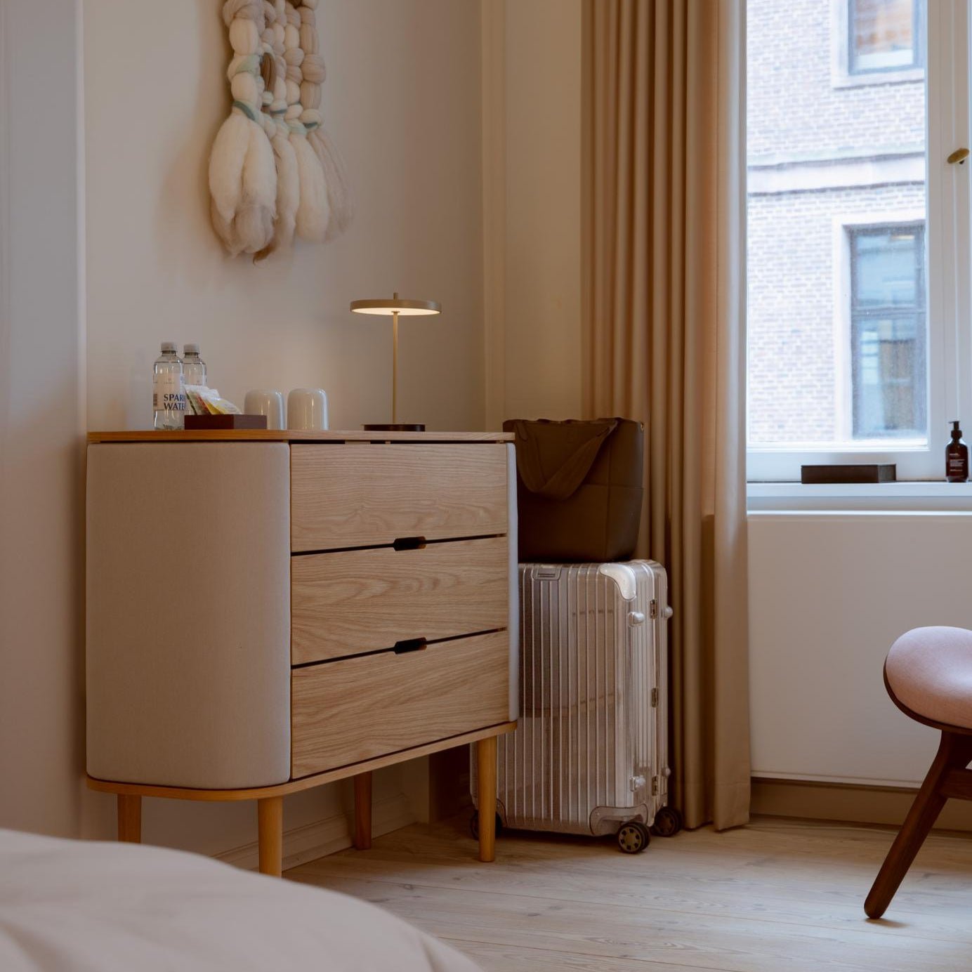 Treasures kommode, en del av kategorien skap - At Home Interiør