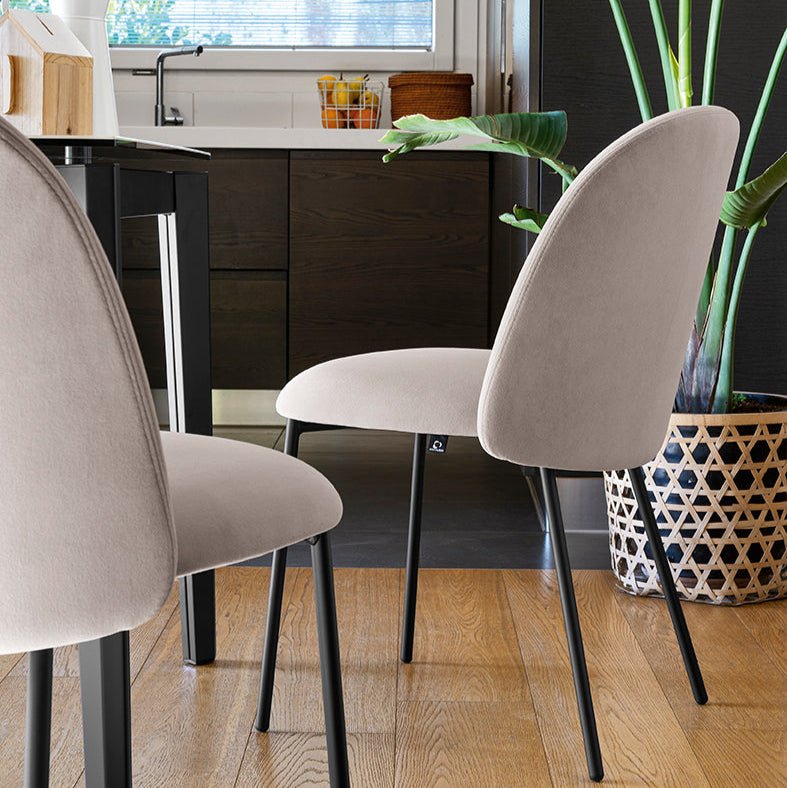 Tuka metallben spisestol– Connubia, en del av kategorien Spisestuestol - At Home Interiør