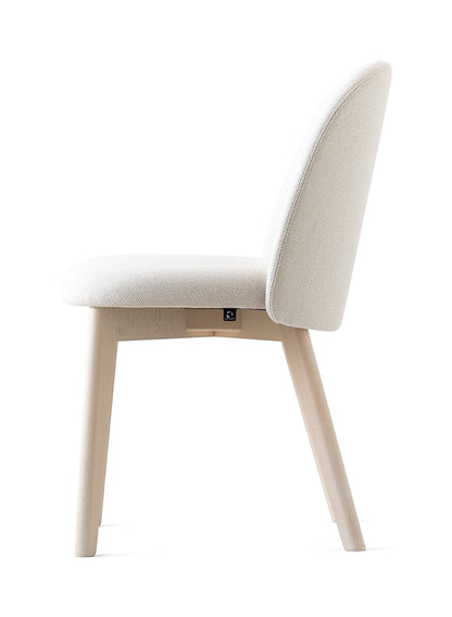 Tuka treben spisestol– Connubia, en del av kategorien Spisestuestol - At Home Interiør