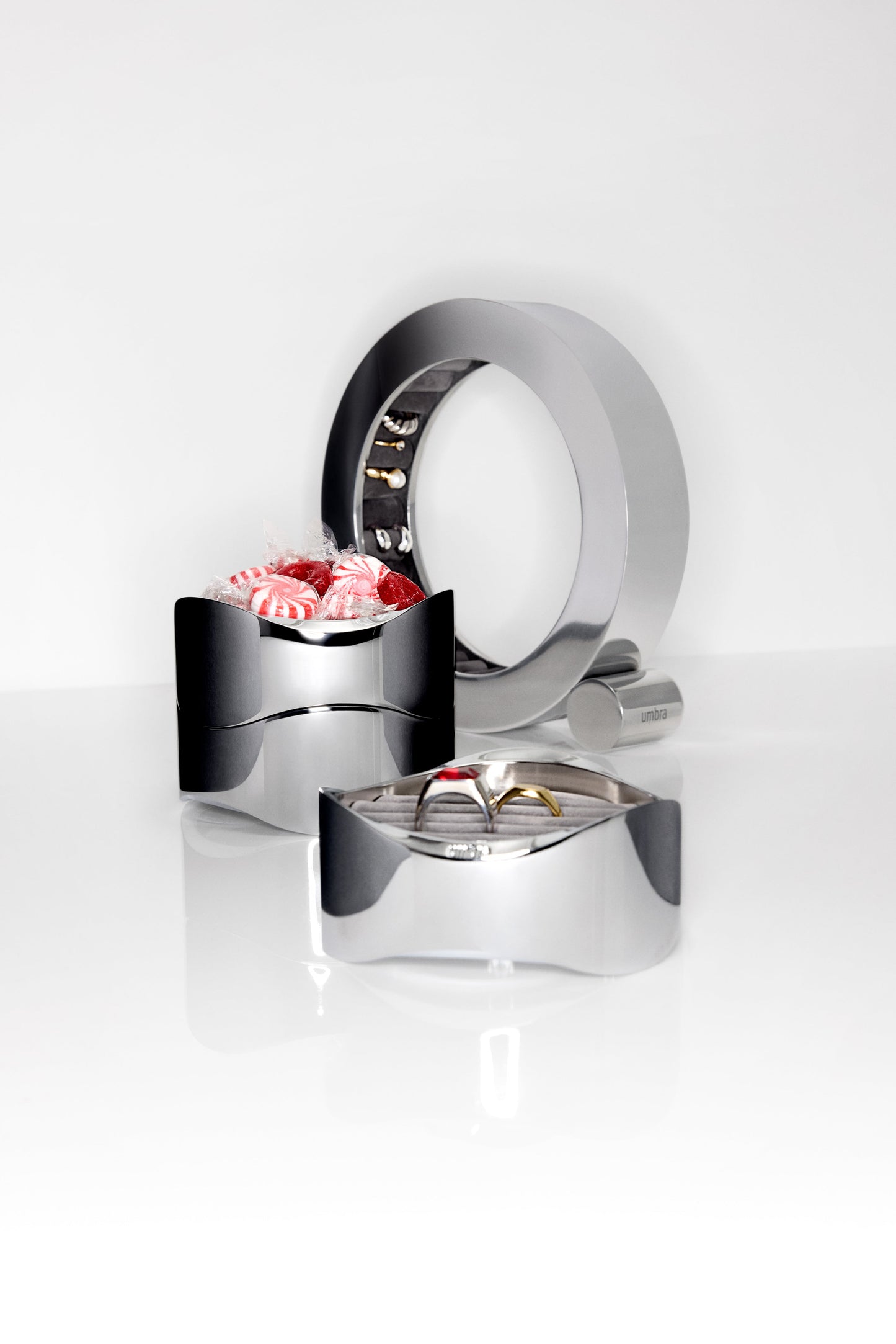 Wavy smykkeoppbevaring chrome, en del av kategorien - At Home Interiør