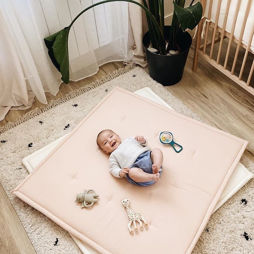 Charlie Crane TAMI Playmat, en del av kategorien Carpet - At Home Interiør