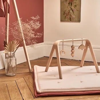 Charlie Crane TAMI Playmat, en del av kategorien Carpet - At Home Interiør