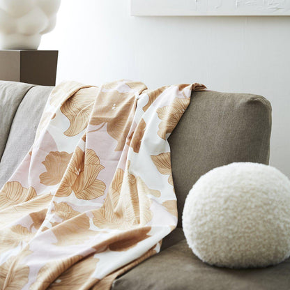 Elsie Ornament Pute Offwhite, en del av kategorien Pute - At Home Interiør